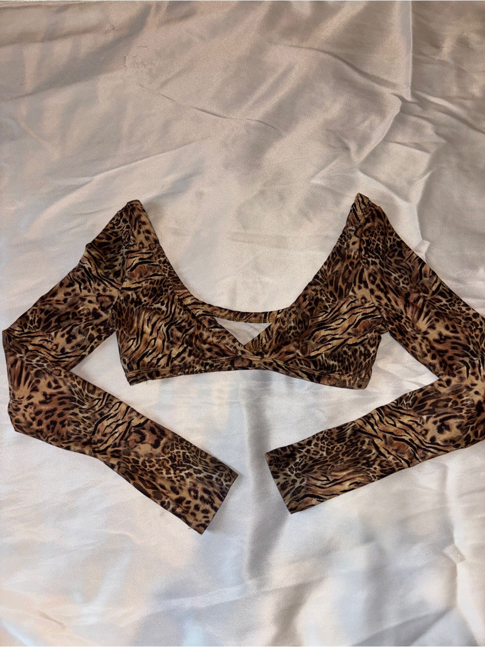 Leopard Print Long Sleeve Crop Top - Brown